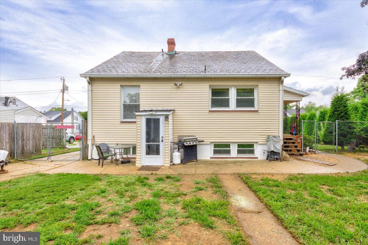 4114 Hillcrest Avenue photo 34
