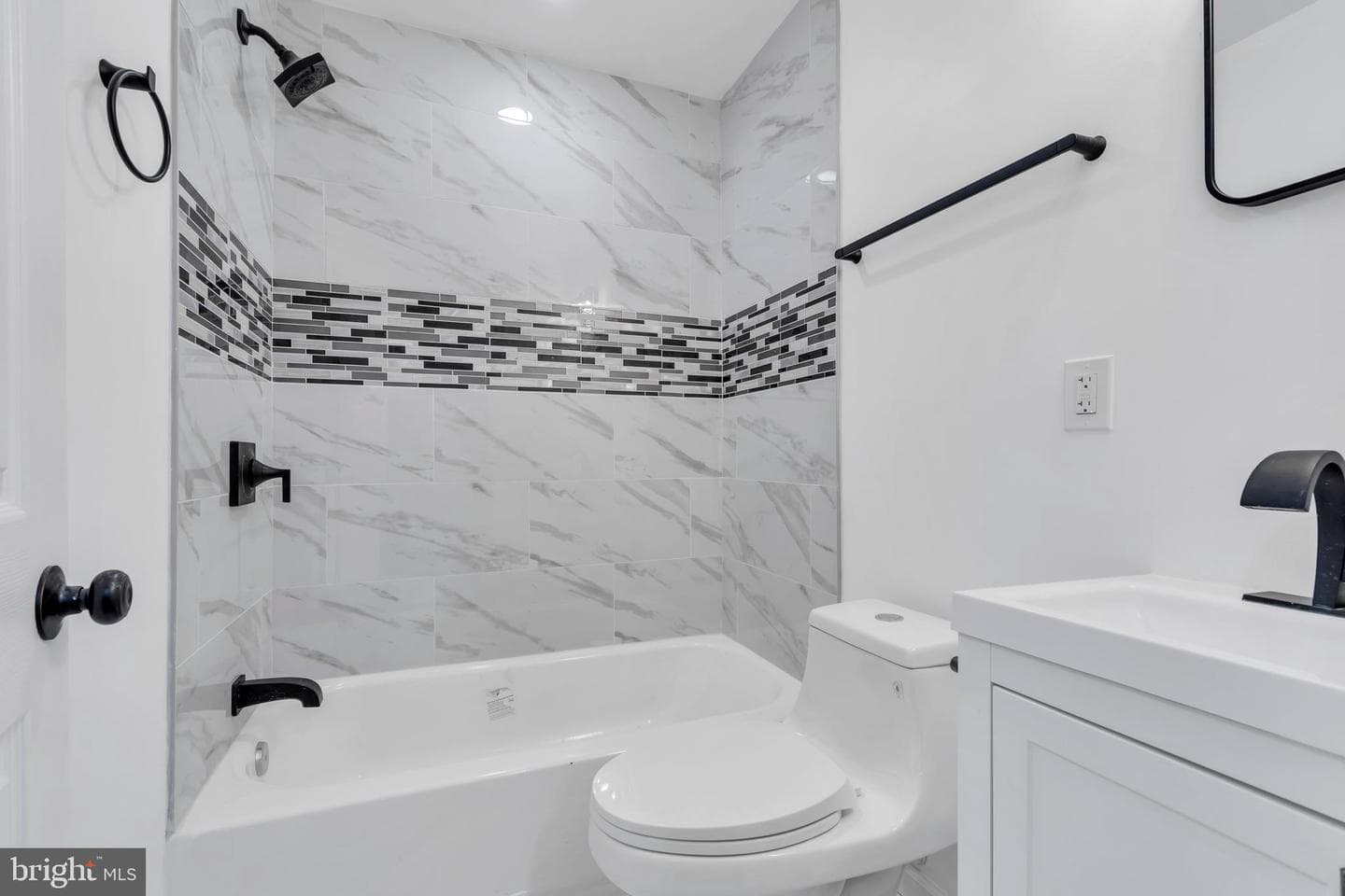 815 N Bentalou Street photo 22