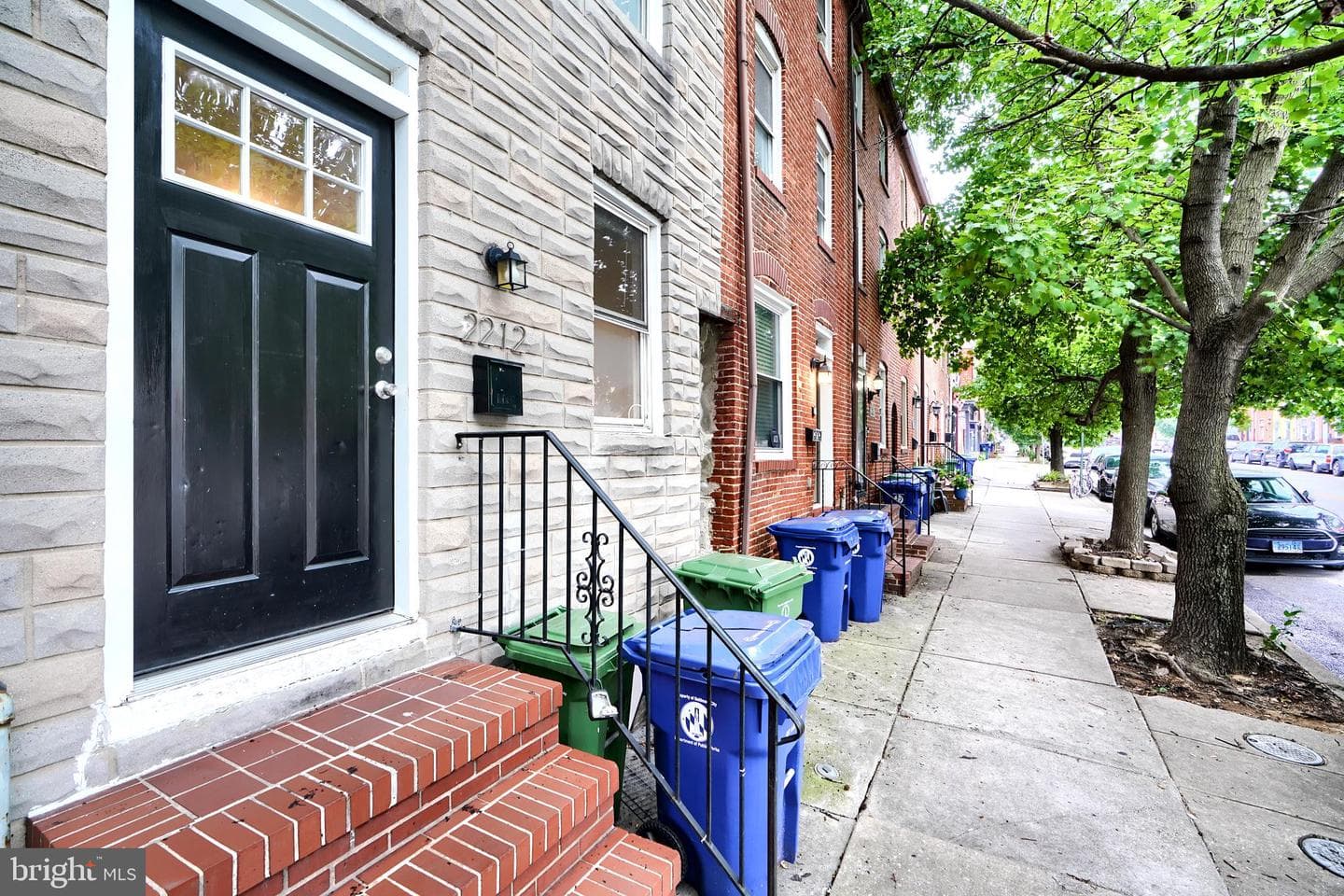 2212 Fleet Street photo 2