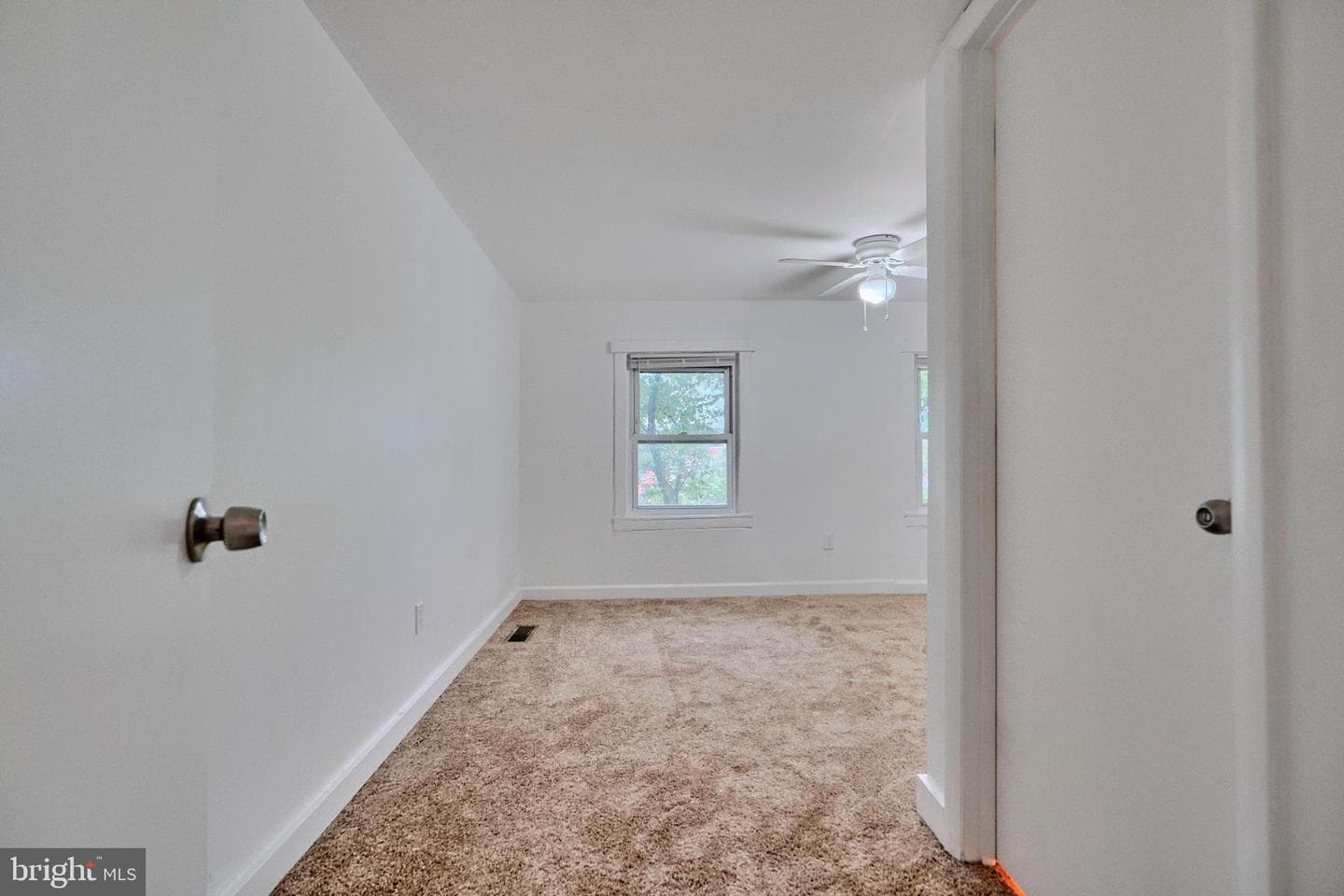 2212 Fleet Street photo 26