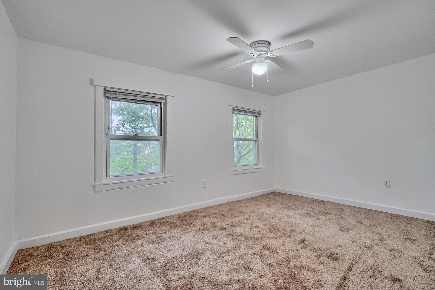 2212 Fleet Street photo 27