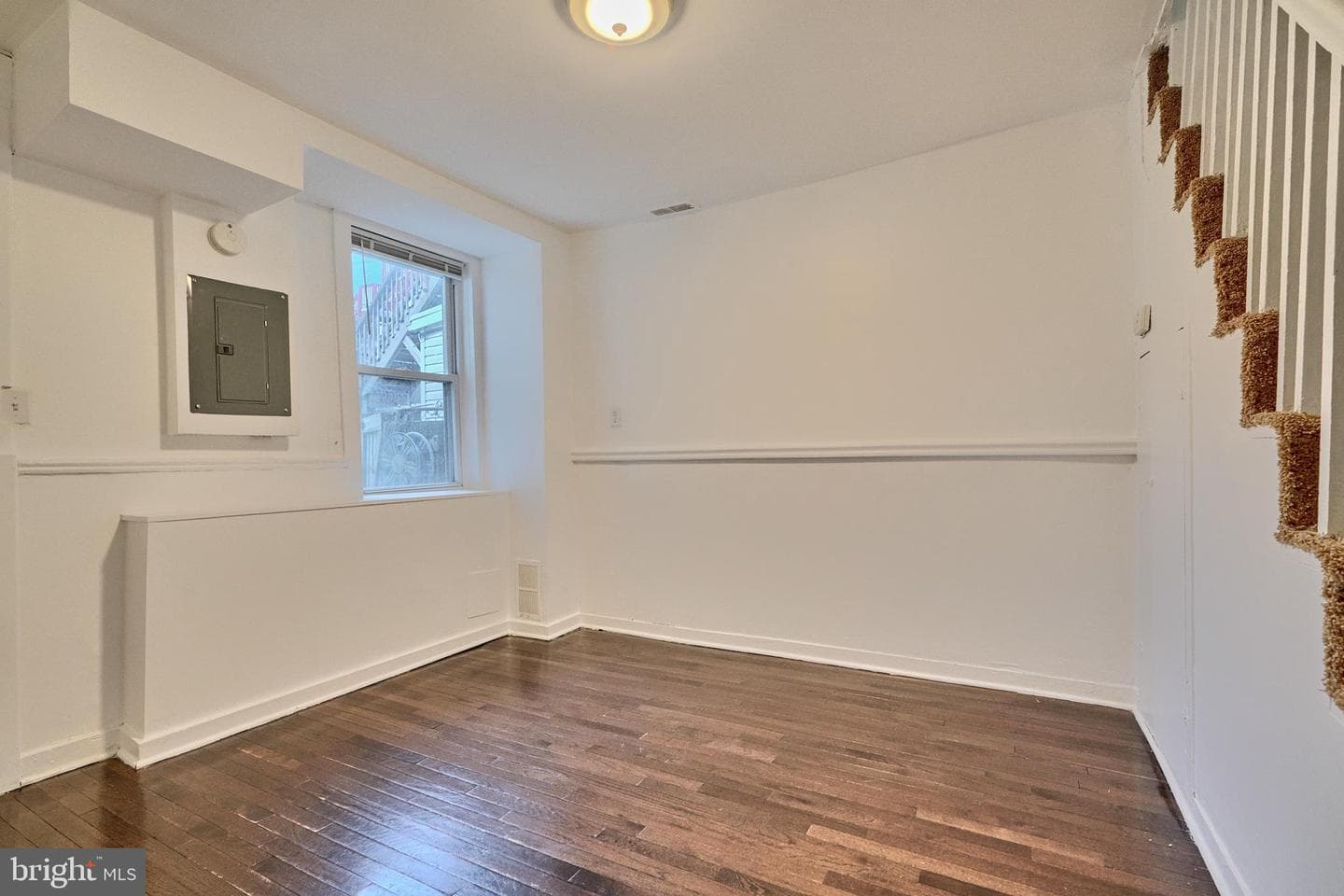 2212 Fleet Street photo 5
