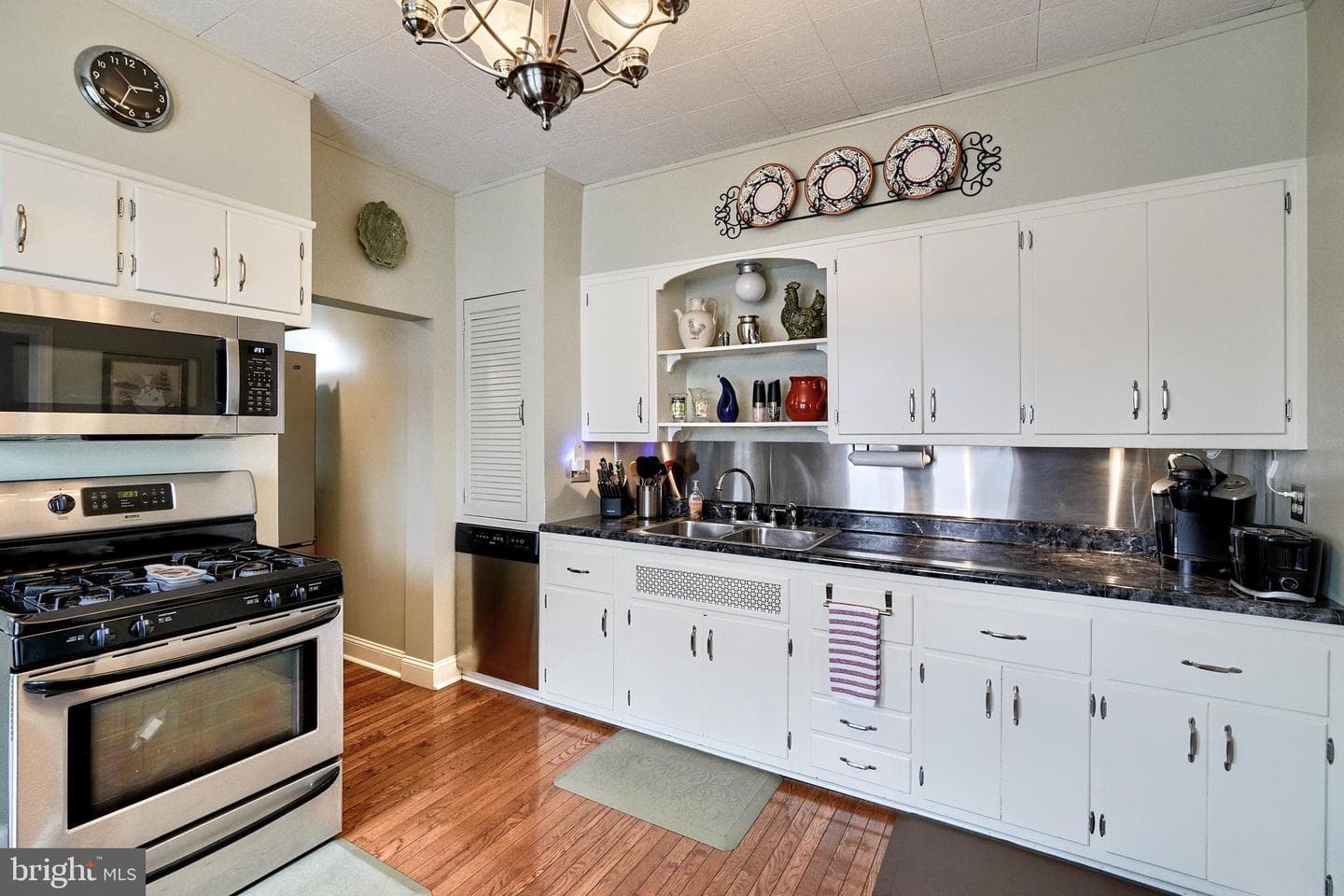 2807 Westfield Avenue photo 24