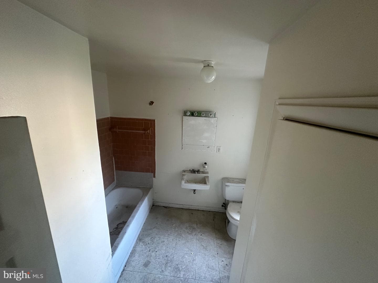 2214 E Fayette Street photo 12