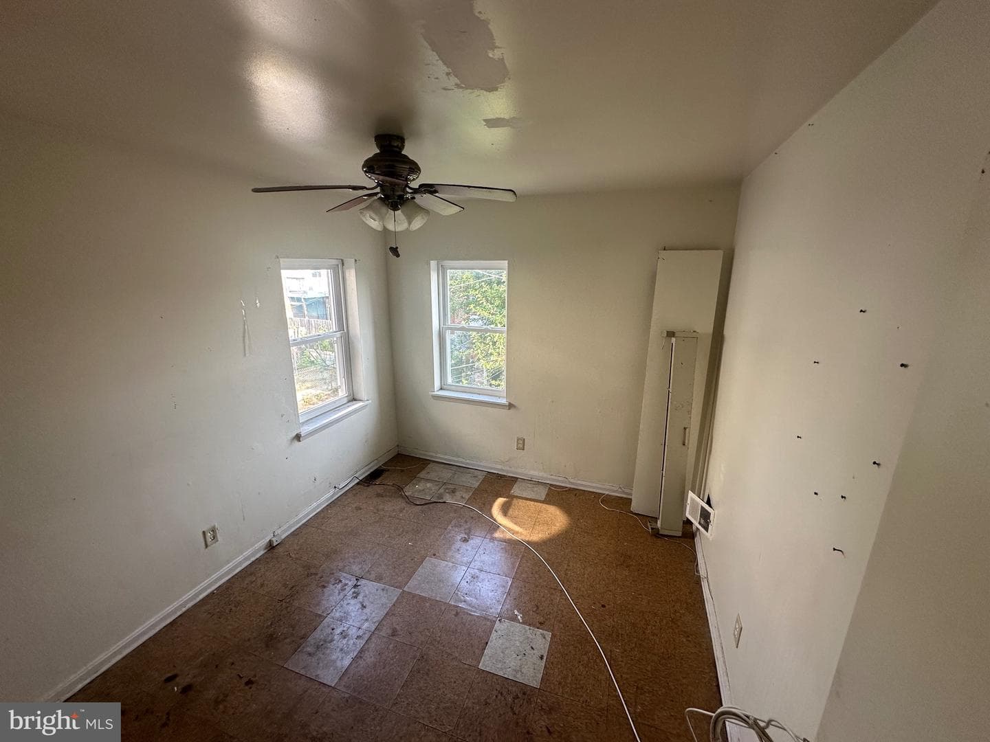 2214 E Fayette Street photo 16