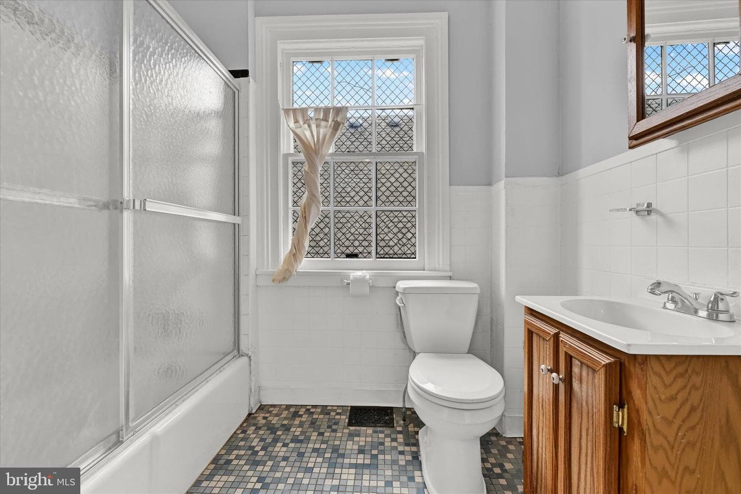 1325 Bolton Street photo 36