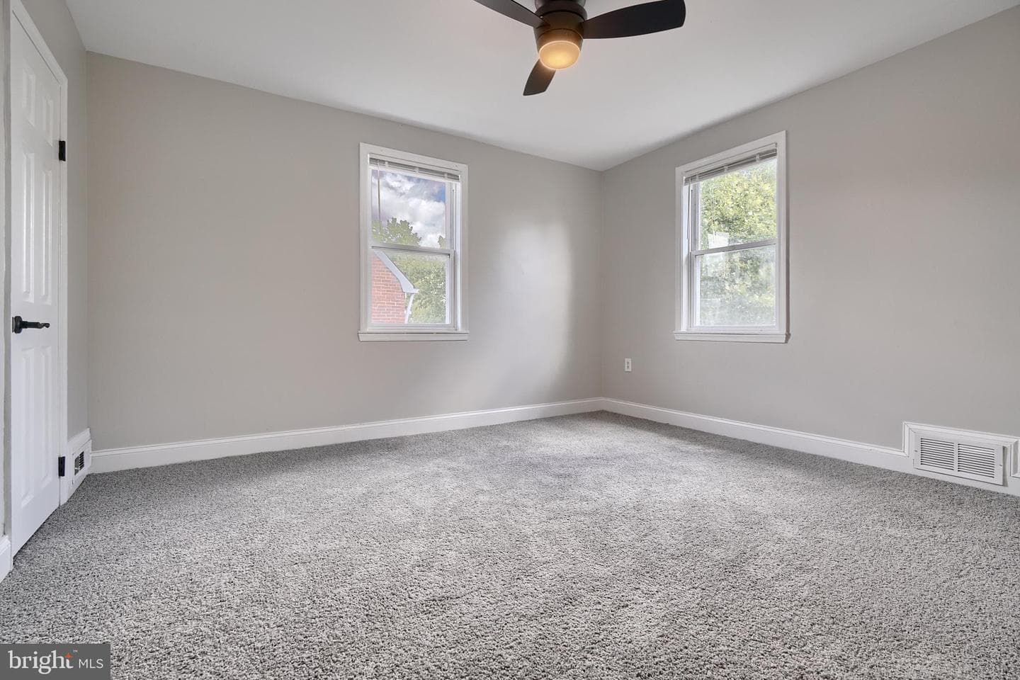 134 N Edgewood Street photo 15