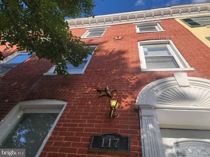 117 S Schroeder Street photo 2