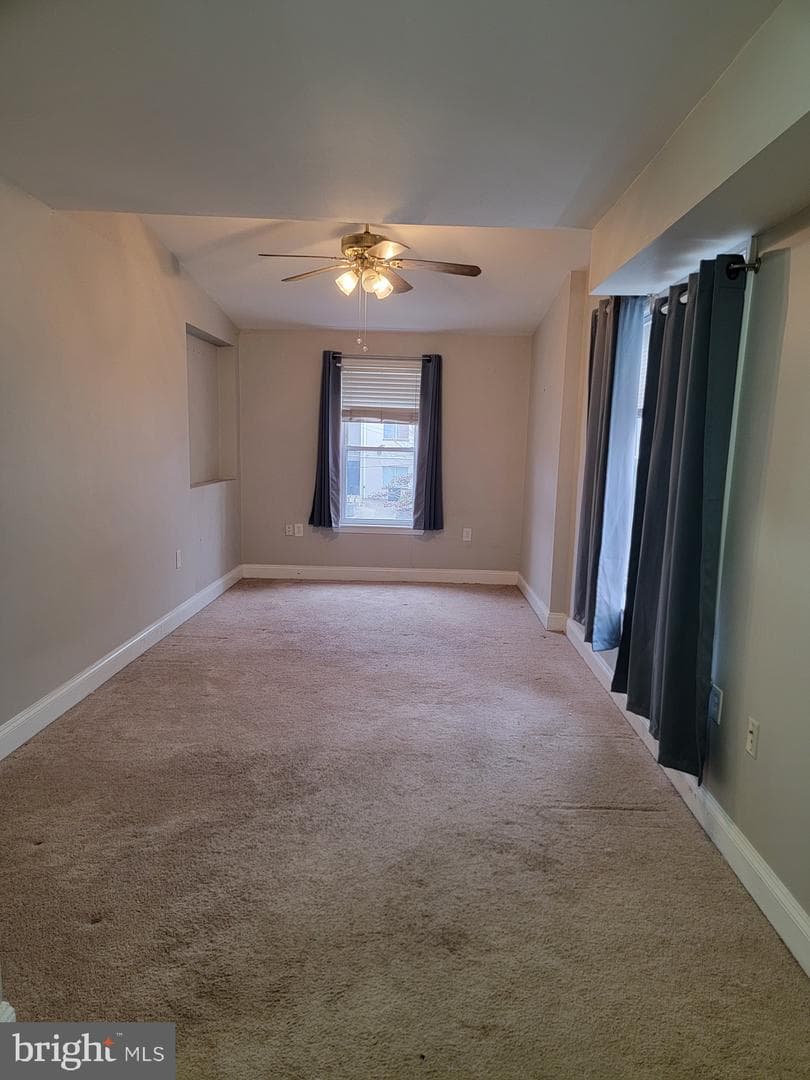 117 S Schroeder Street photo 32