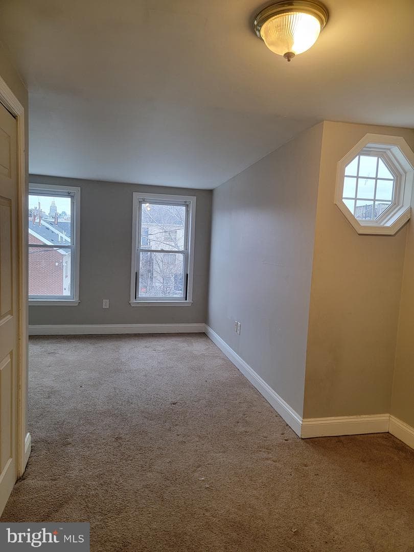 117 S Schroeder Street photo 39