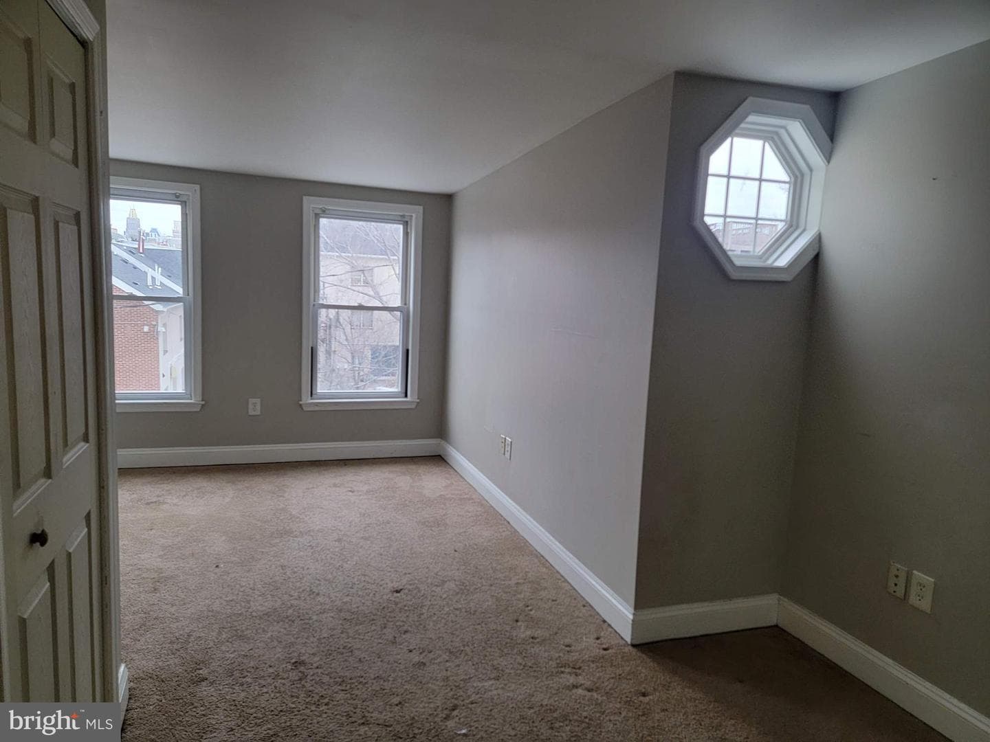 117 S Schroeder Street photo 44