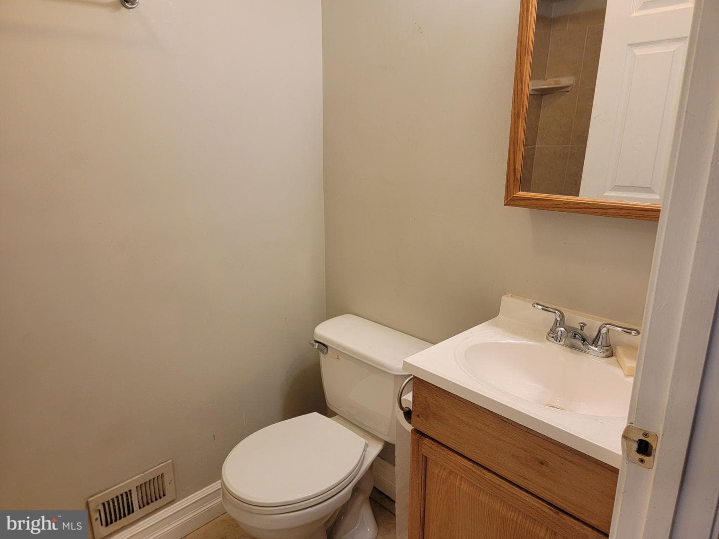 117 S Schroeder Street photo 76