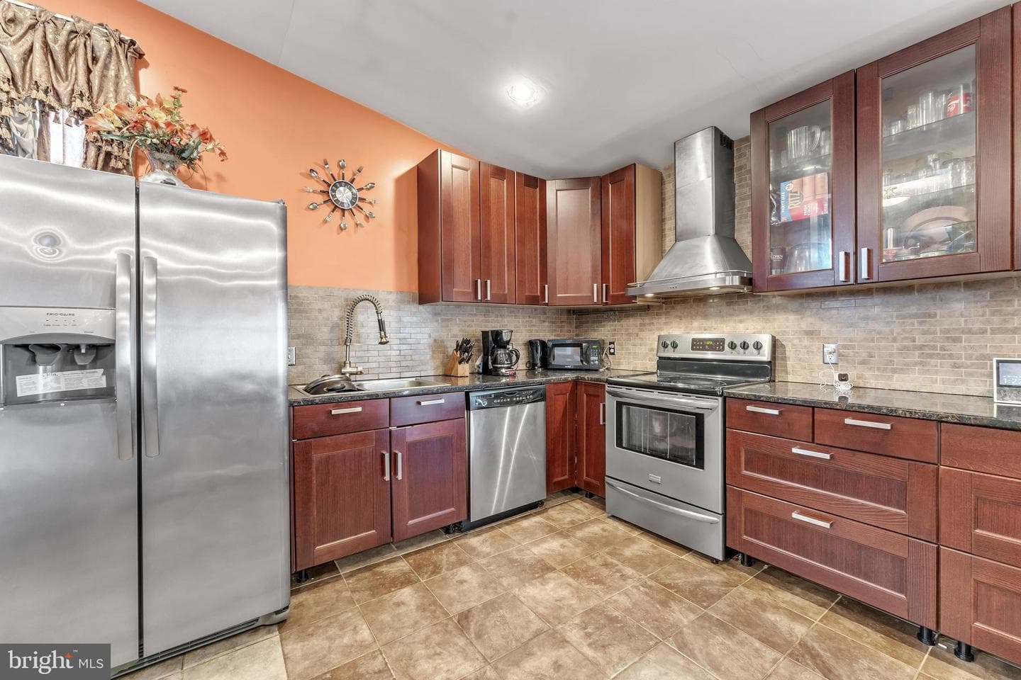 2728 Chesley Avenue photo 14