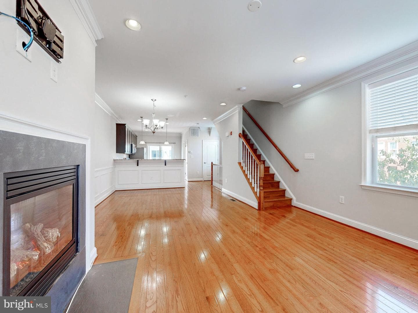 144 N Duncan Street photo 14