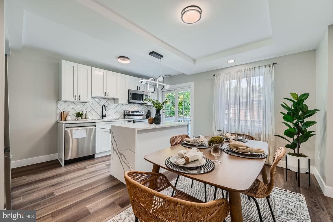 4428 Manorview Road photo 10