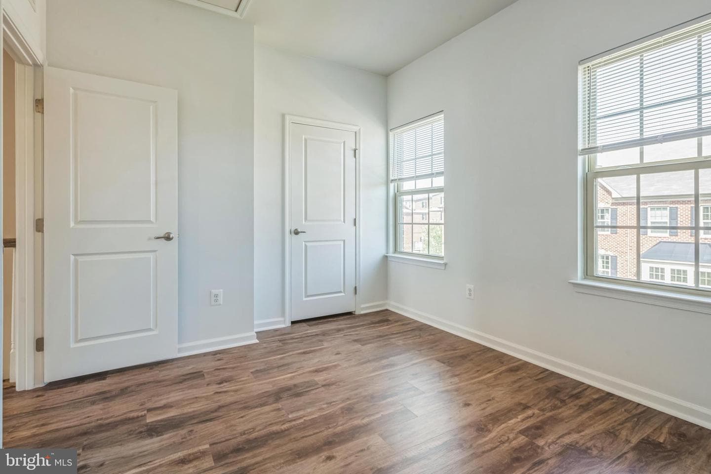 4709 Marlene Mews photo 8