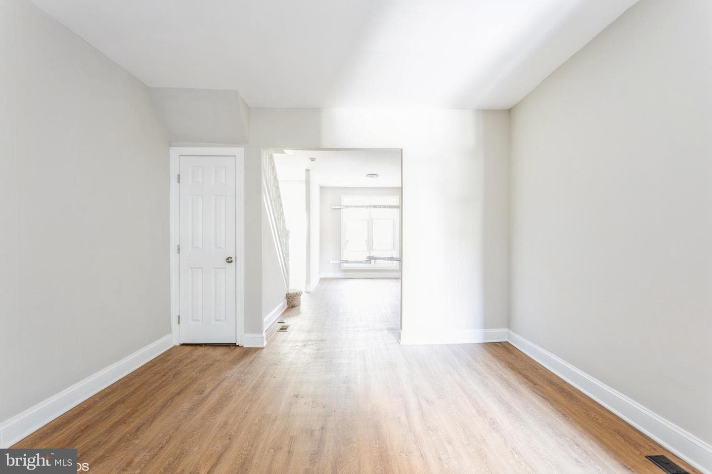 2453 Mcculloh Street photo 6