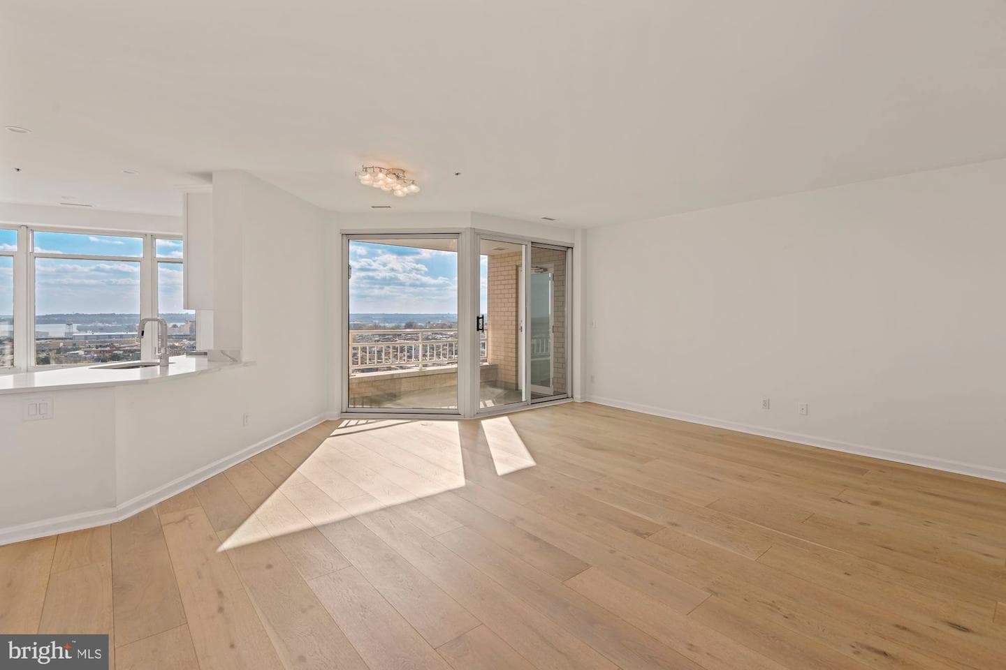 100 Harborview Drive #1804 photo 12