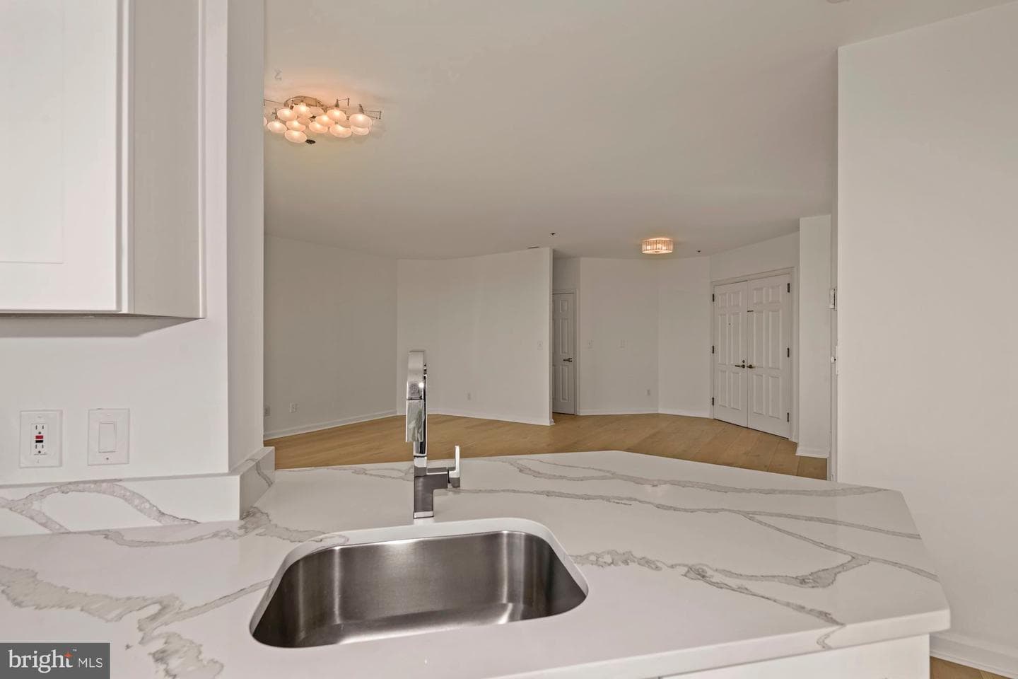 100 Harborview Drive #1804 photo 14