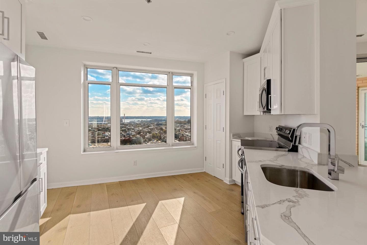 100 Harborview Drive #1804 photo 16
