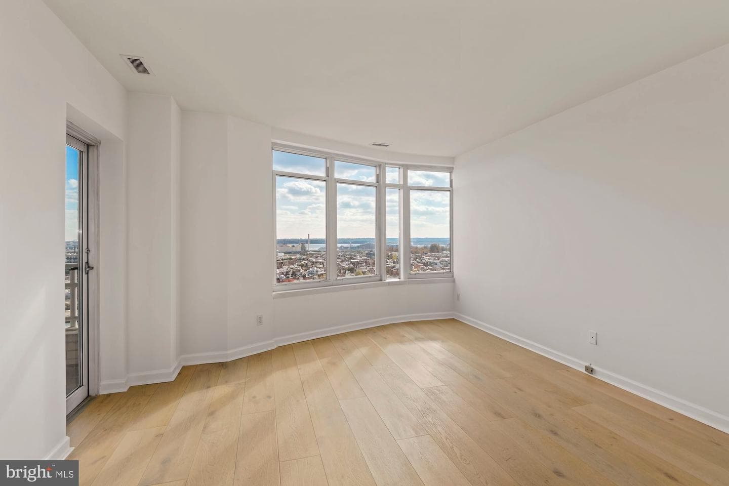 100 Harborview Drive #1804 photo 21