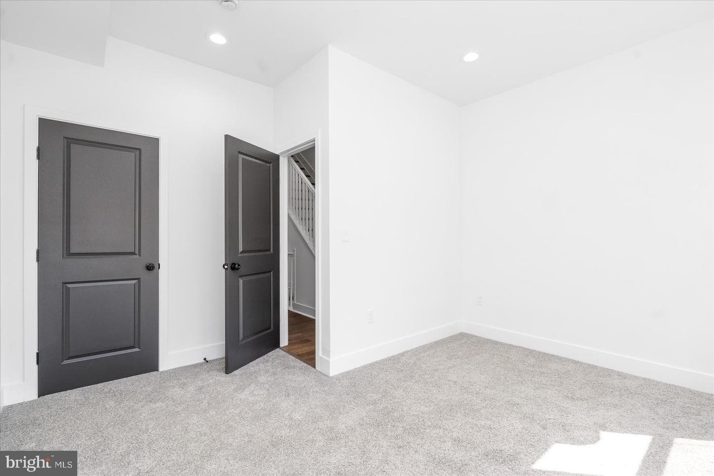 722 E 21st Street photo 30