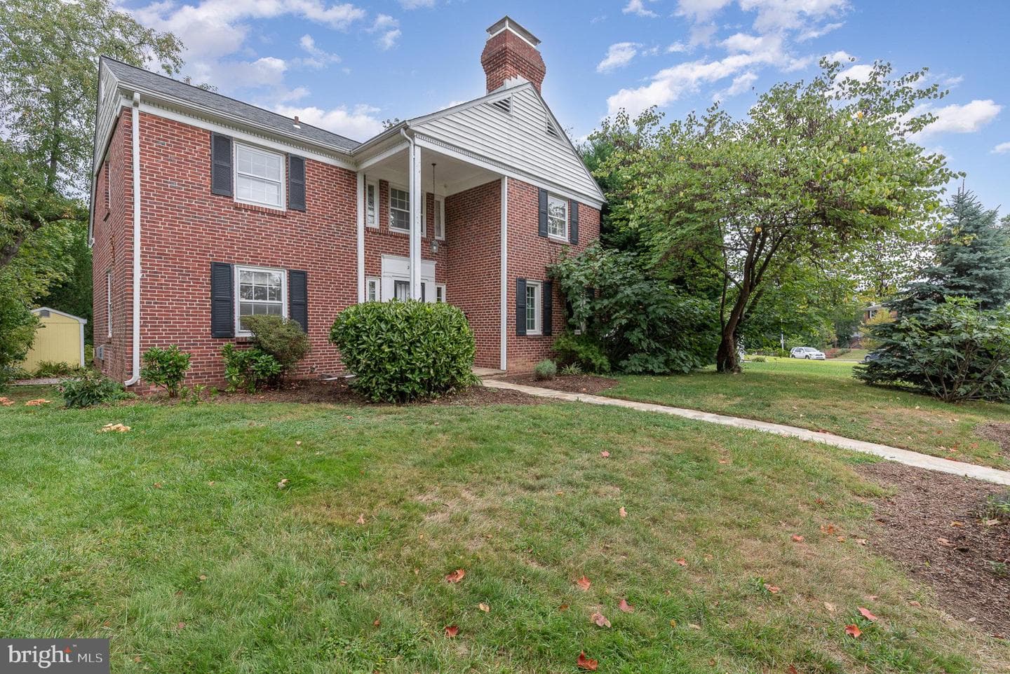 324 Kerneway photo 2