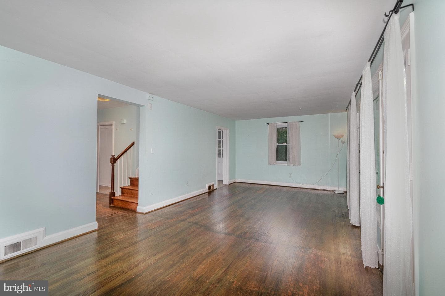 324 Kerneway photo 4