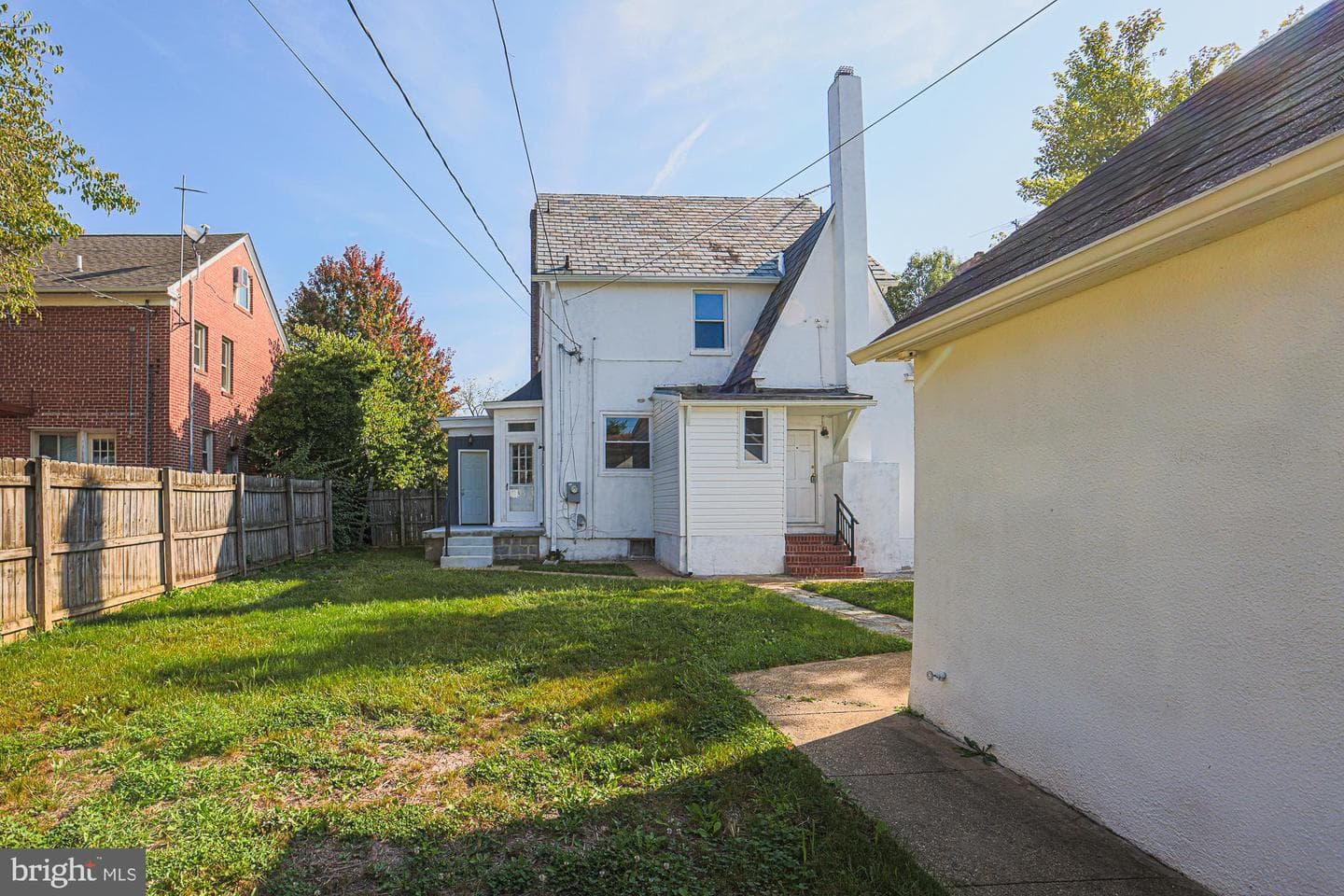 5812 Narcissus Avenue photo 10
