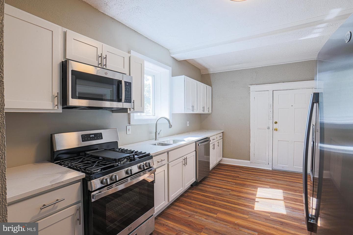 5812 Narcissus Avenue photo 31