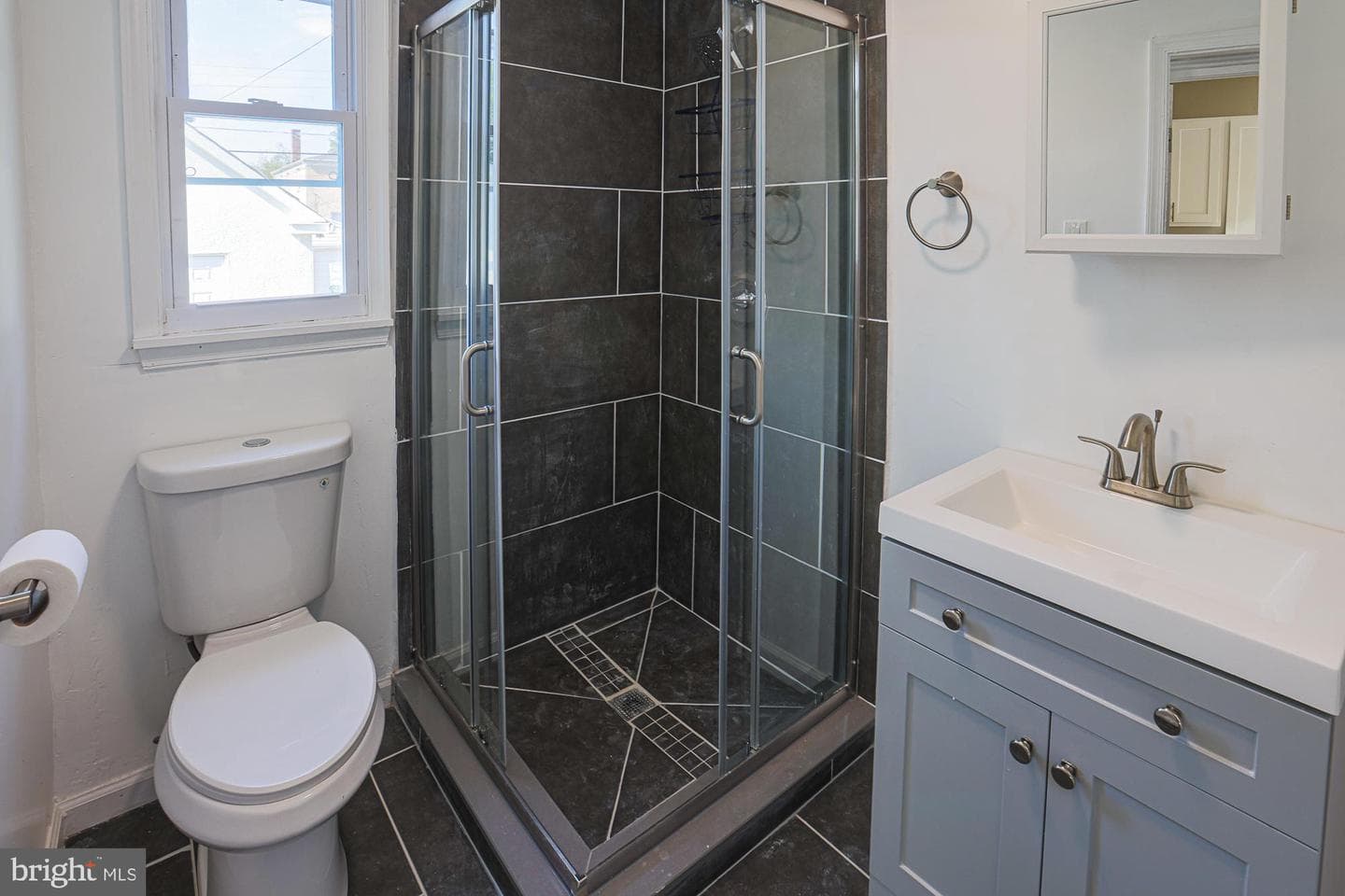 5812 Narcissus Avenue photo 35