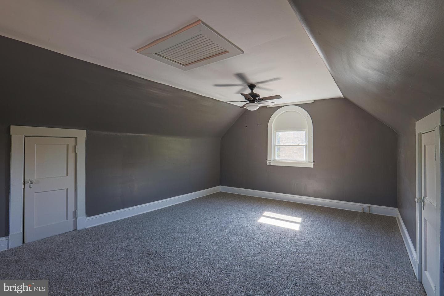 5812 Narcissus Avenue photo 52