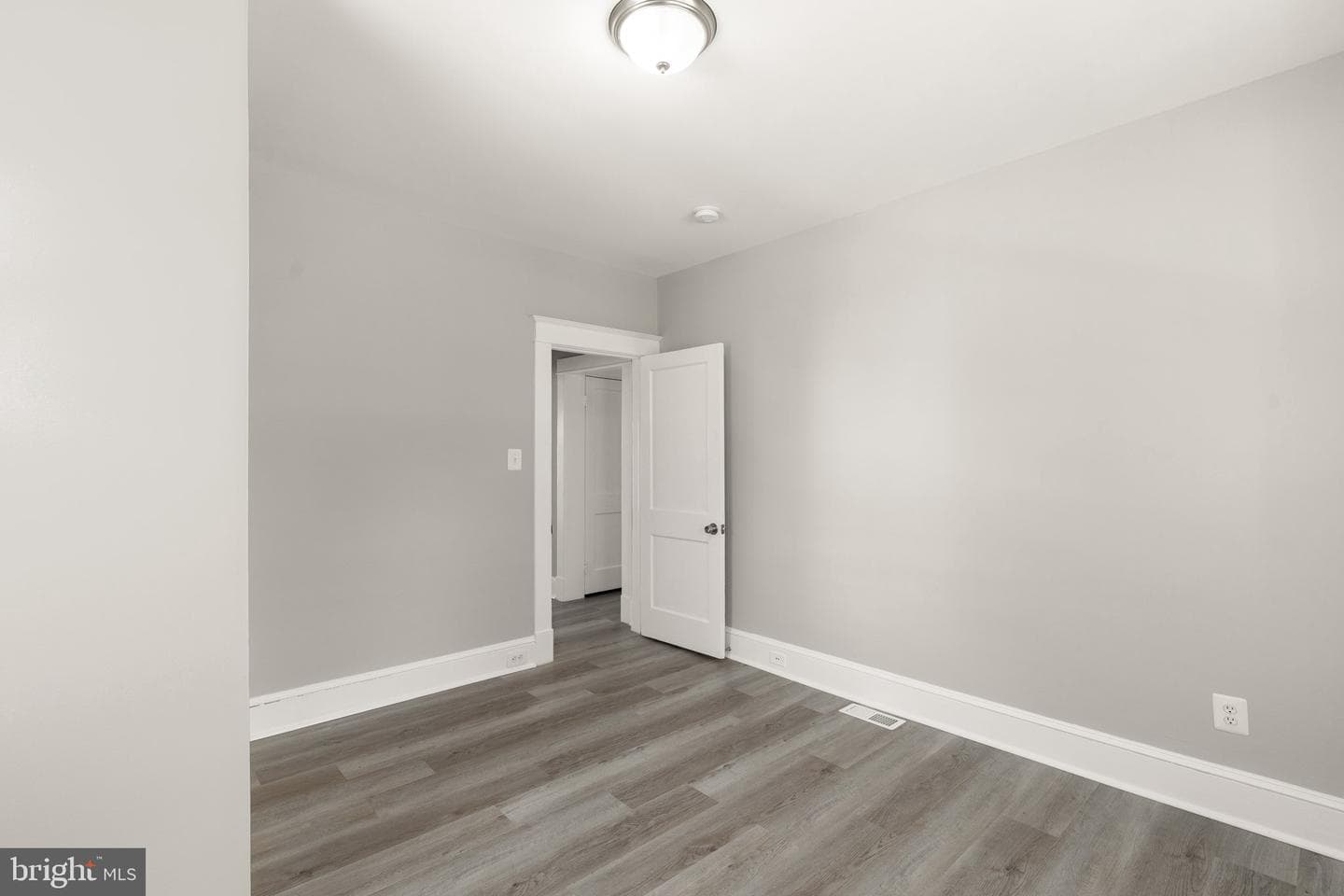 2900 Inglewood Avenue photo 14