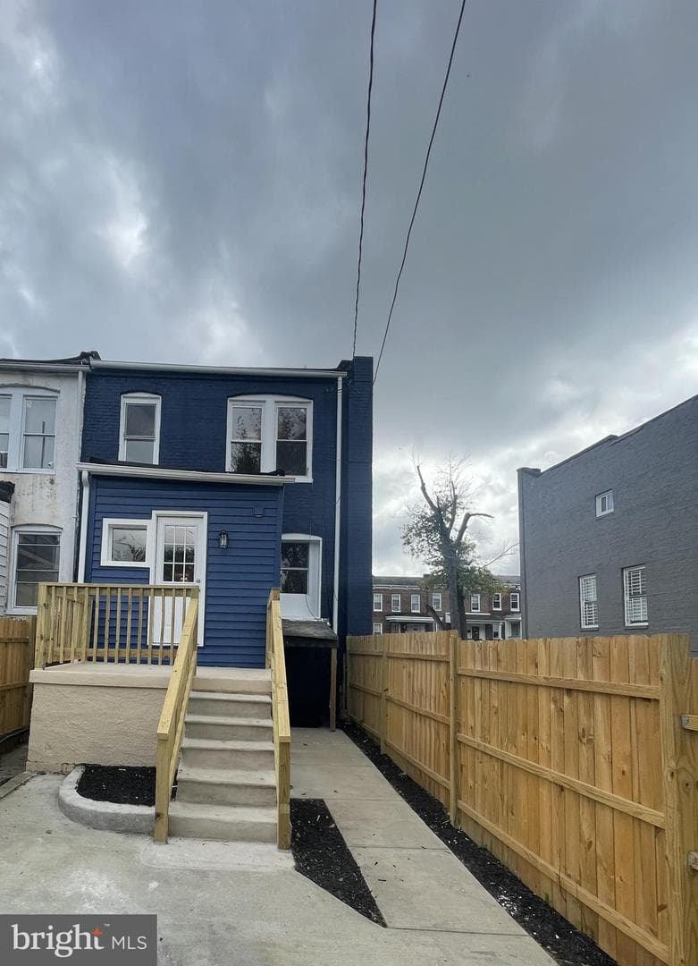 2910 Ridgewood Avenue photo 21