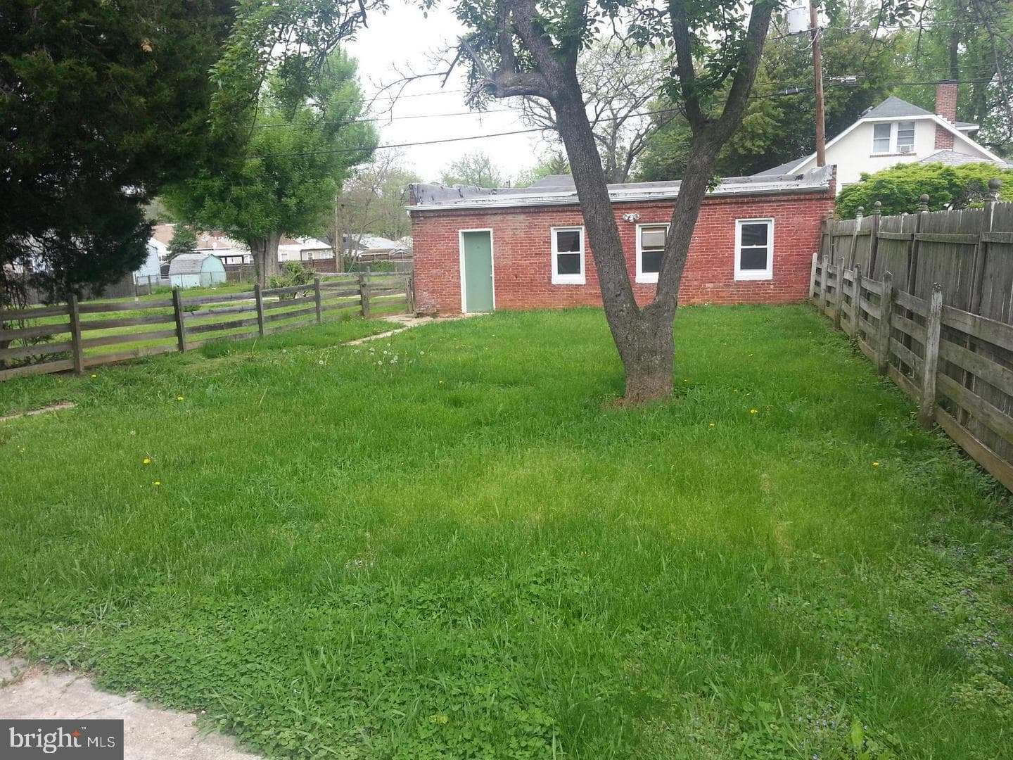 3912 Hamilton Avenue photo 2