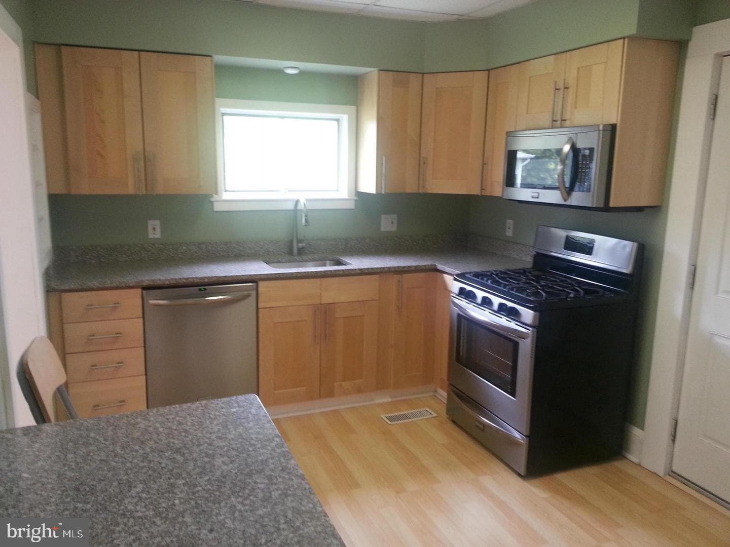 3912 Hamilton Avenue photo 4