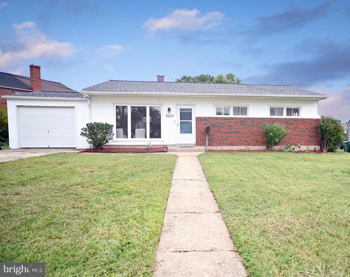 5627 Mcclean Boulevard photo 2
