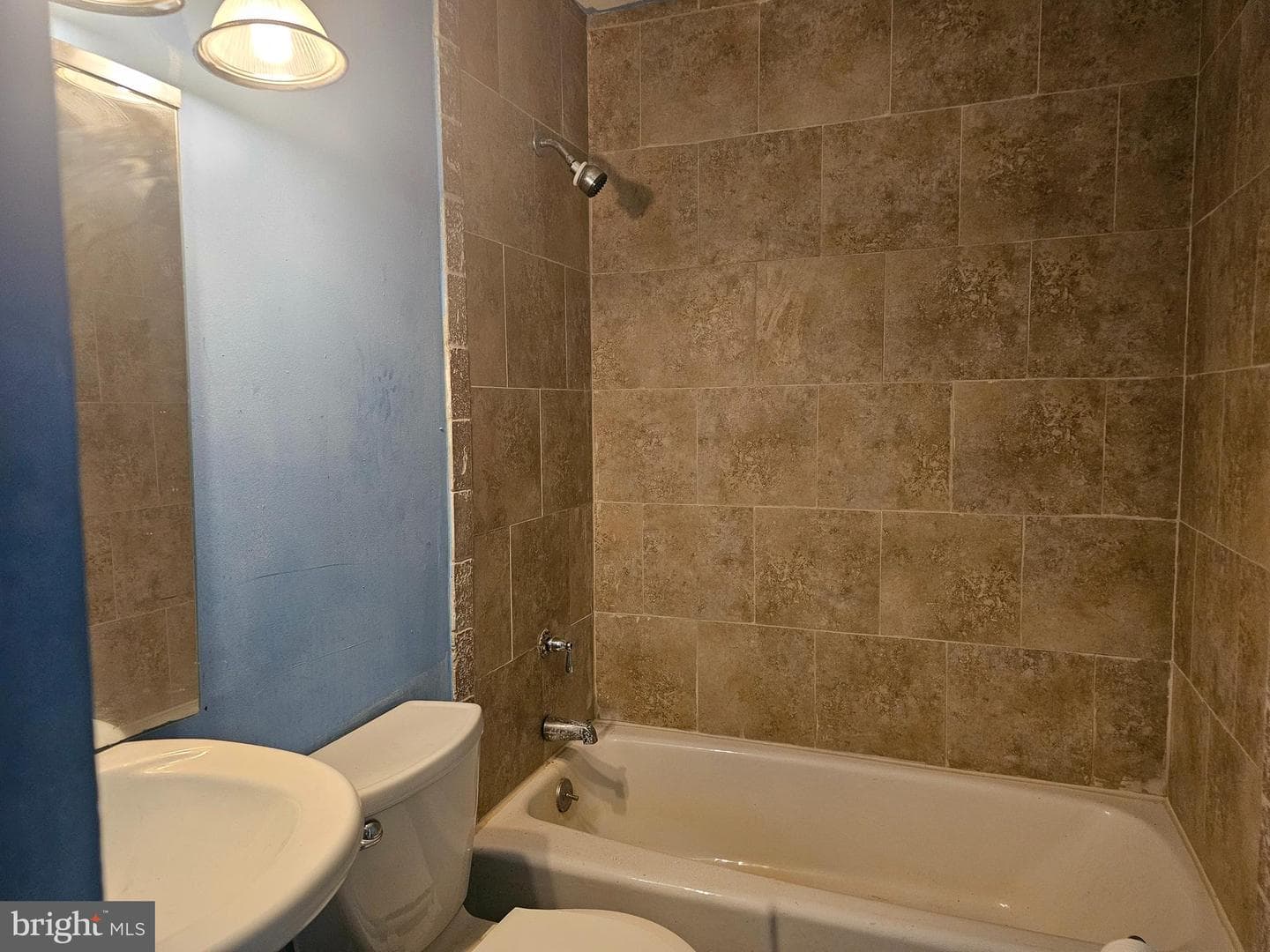 6606 Park Heights Avenue #905 photo 9