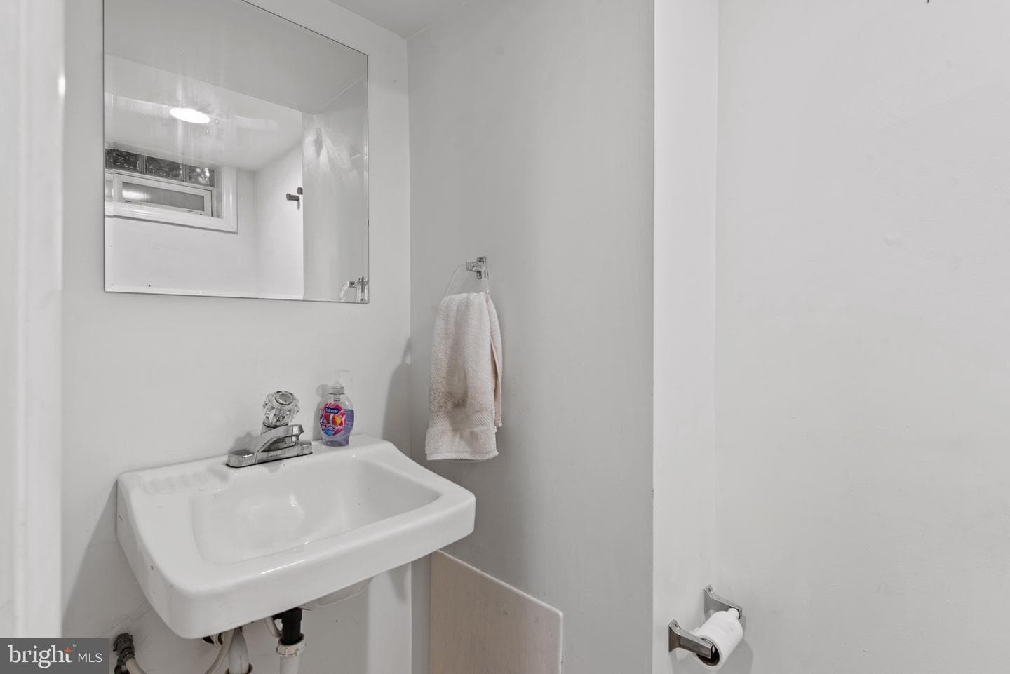 3579 Benzinger Road photo 11