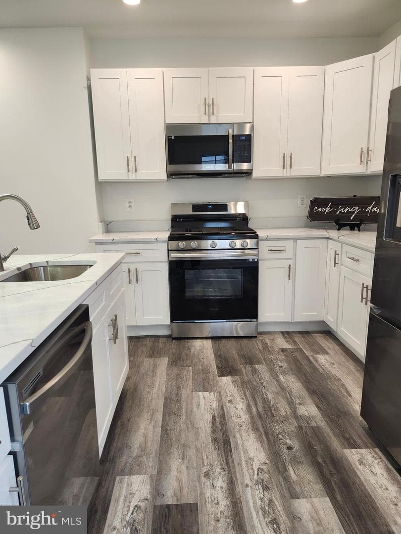 4313 Dewey Avenue photo 22