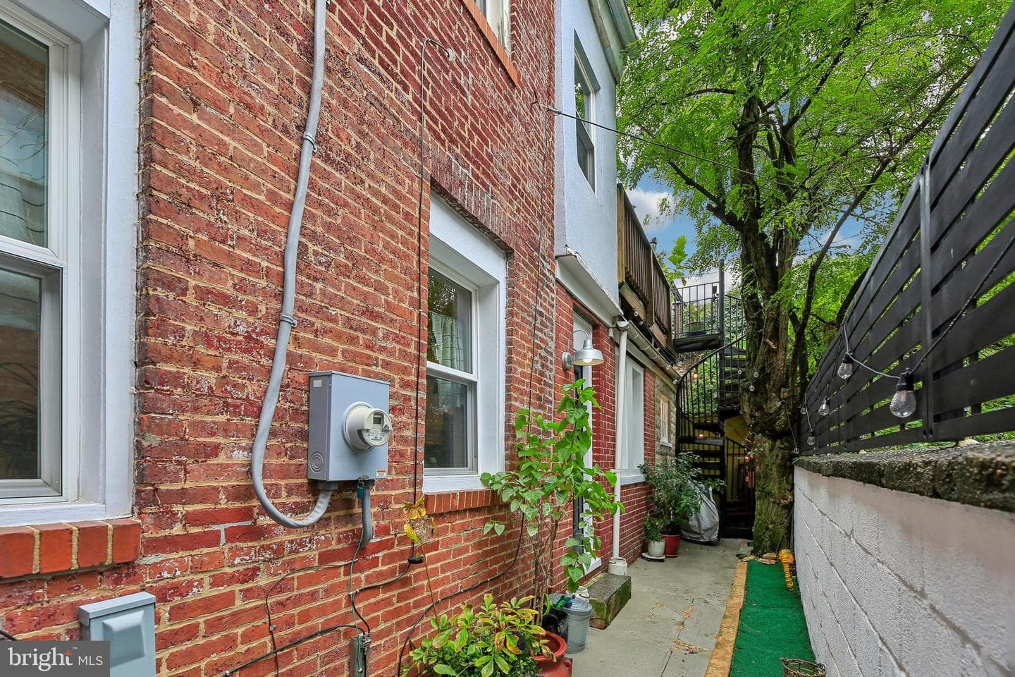 1715 Bank Street photo 29