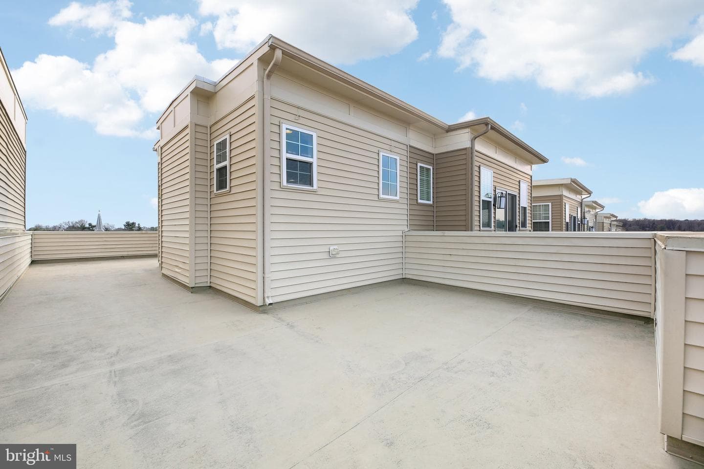 1211 Berry Street photo 32