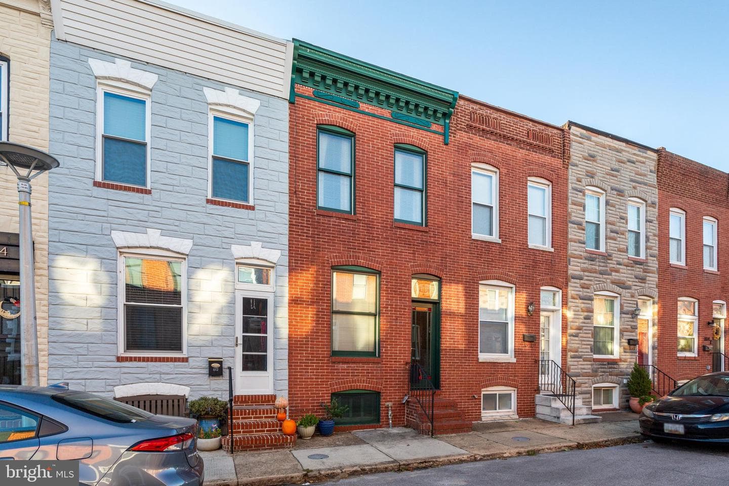 810 S Robinson Street photo 3