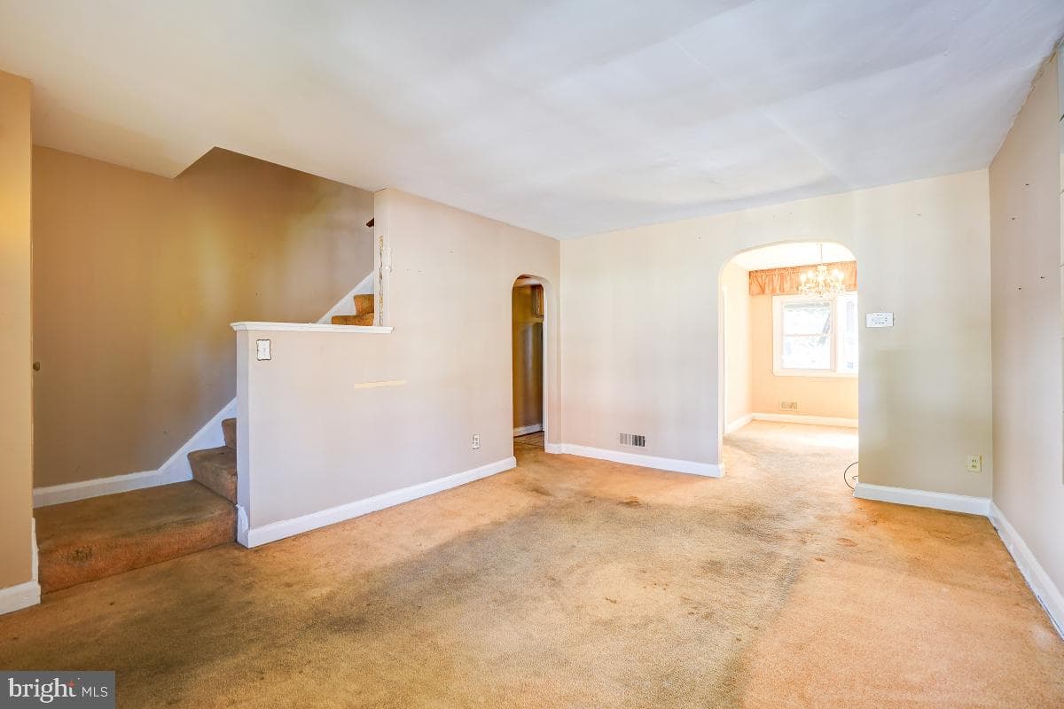 637 Willow Avenue photo 4