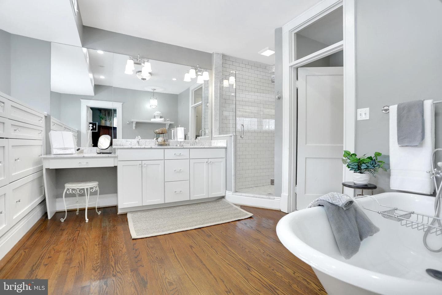 114 Ridgewood Road photo 26