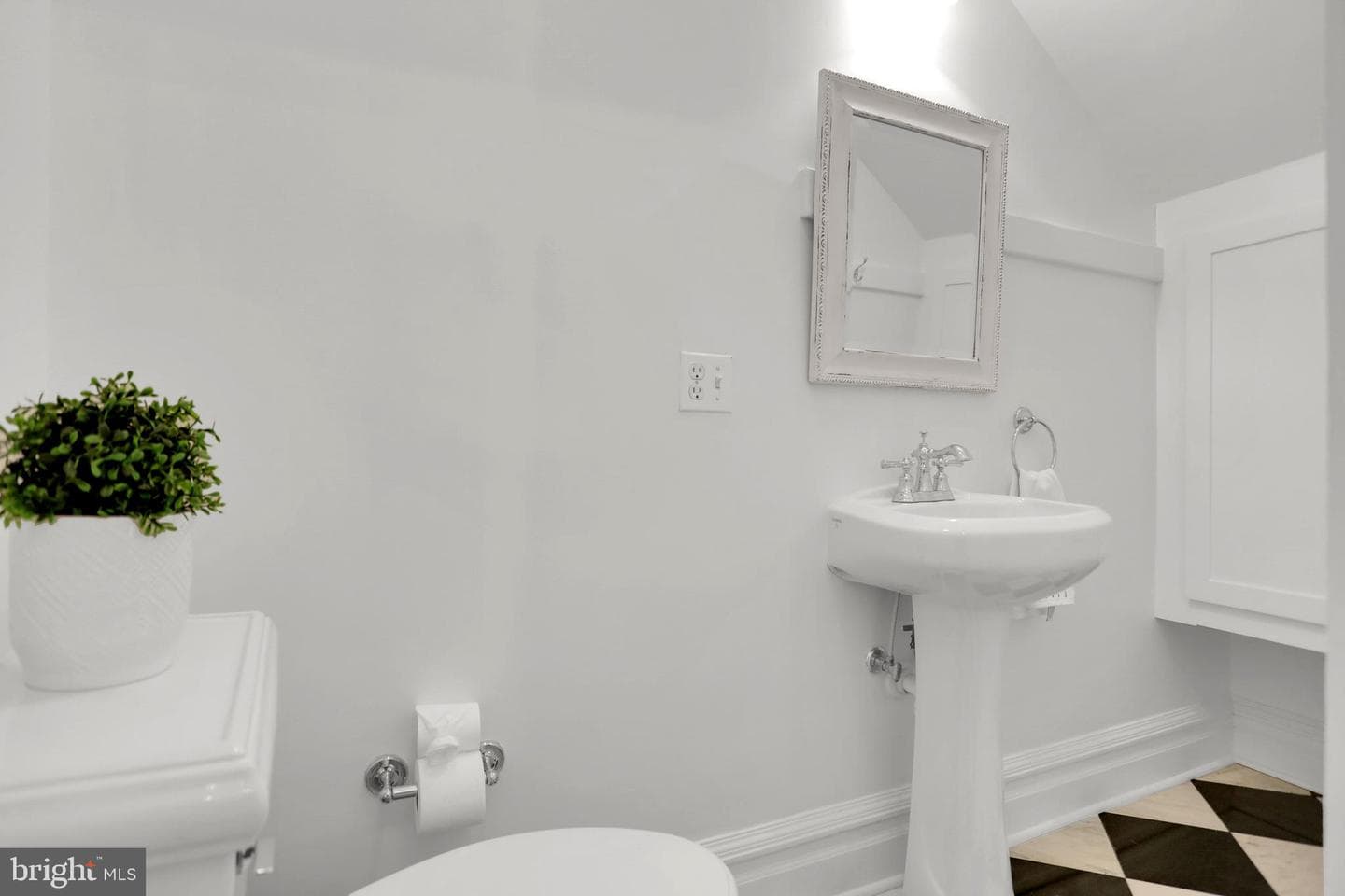 114 Ridgewood Road photo 5