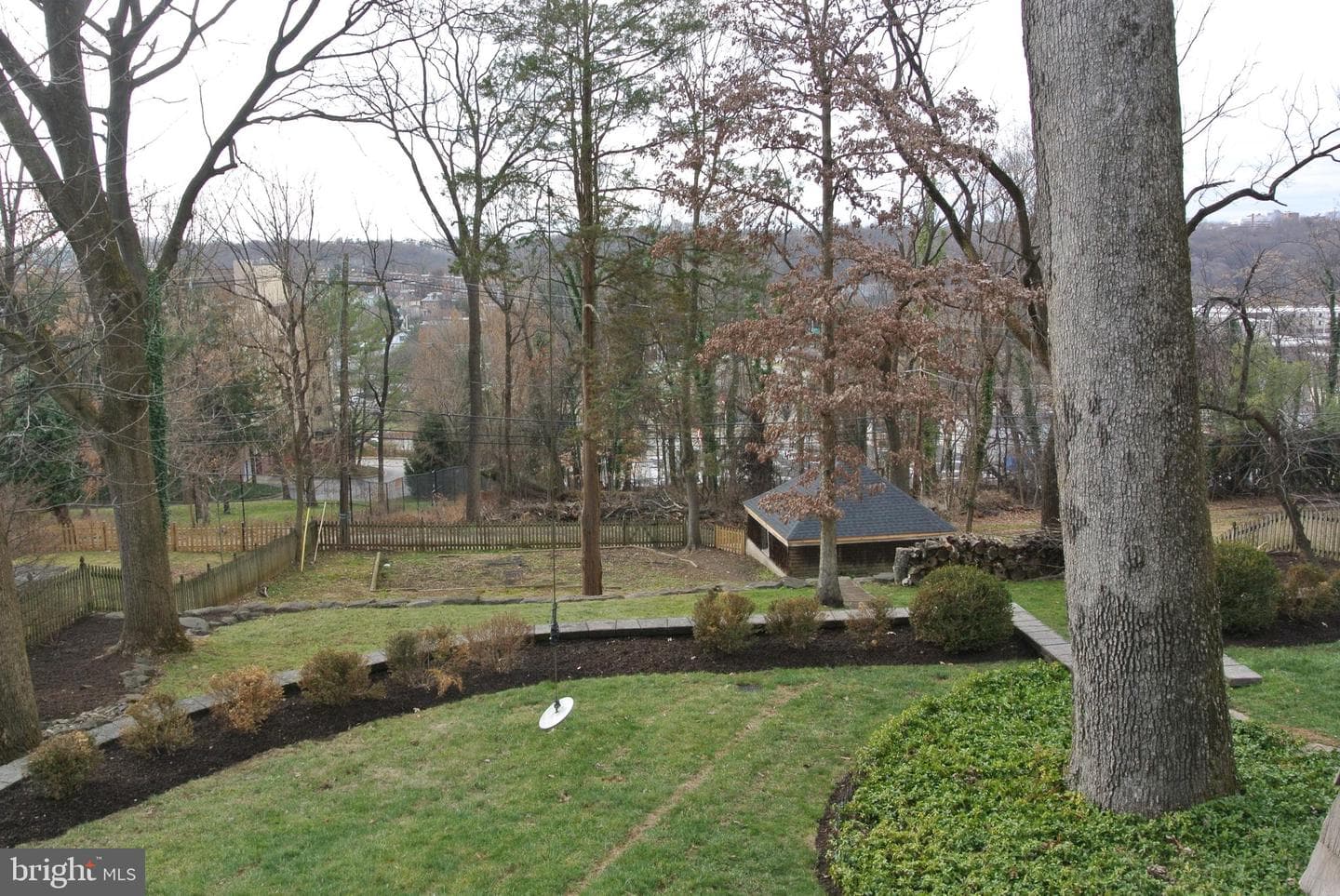 114 Ridgewood Road photo 54