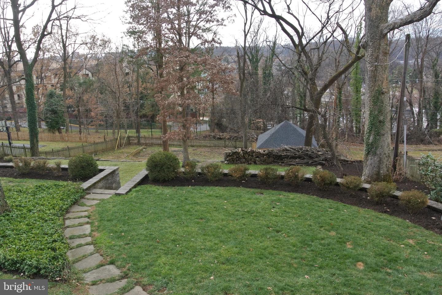 114 Ridgewood Road photo 55
