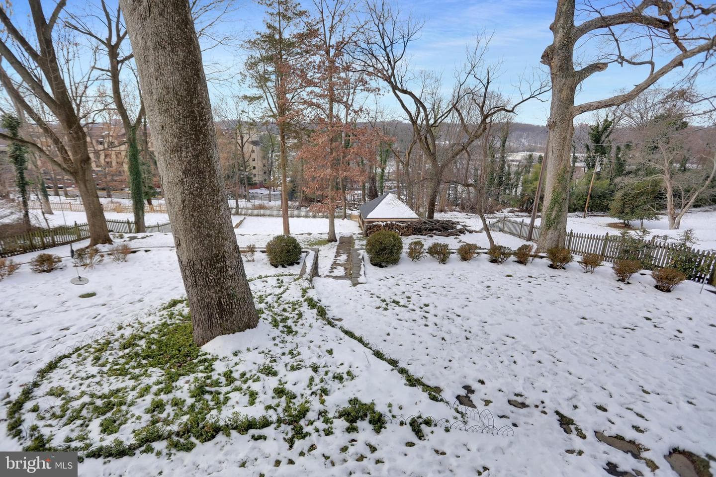 114 Ridgewood Road photo 58