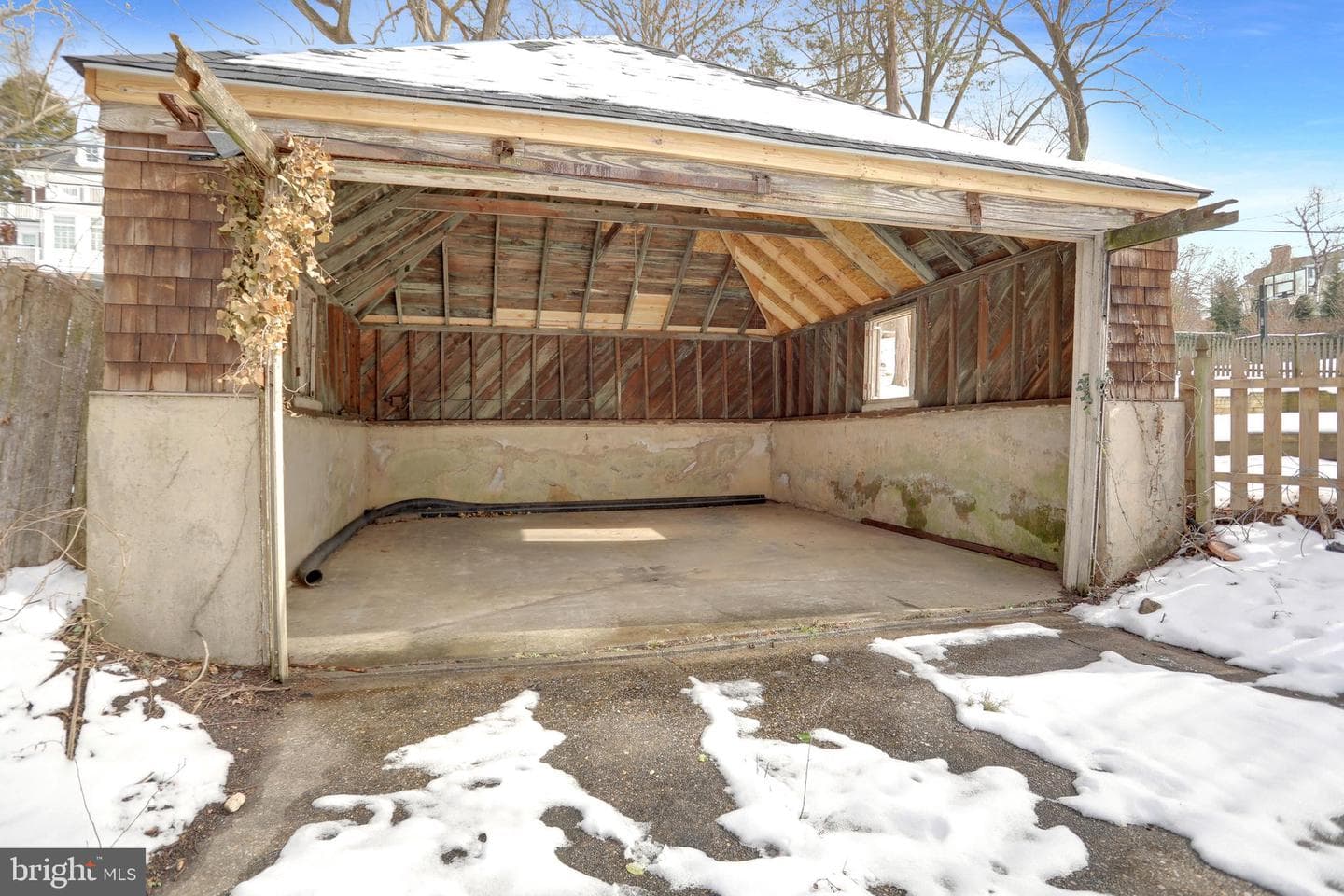 114 Ridgewood Road photo 70